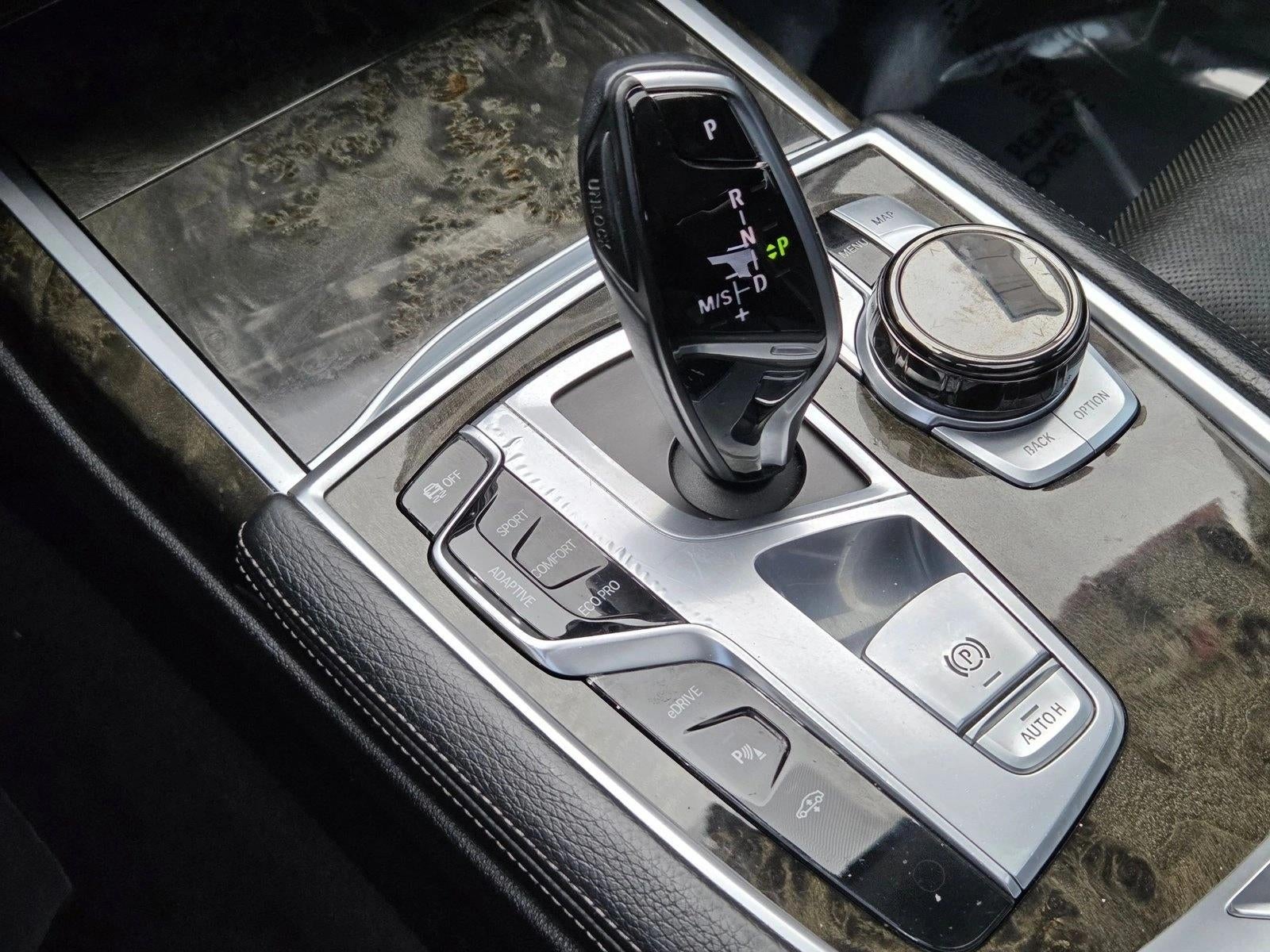 2018 BMW 740e xDrive iPerformance Plug-In Hybrid