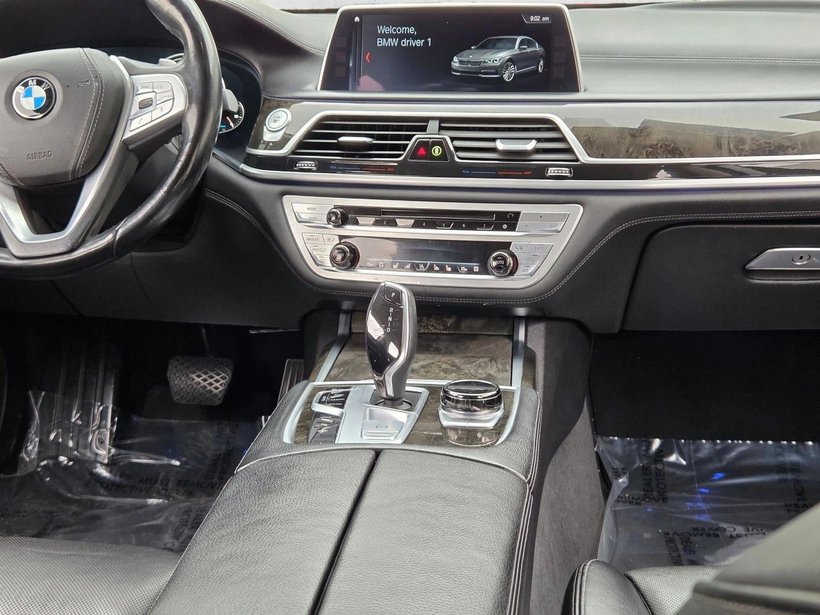 2018 BMW 740e xDrive iPerformance Plug-In Hybrid