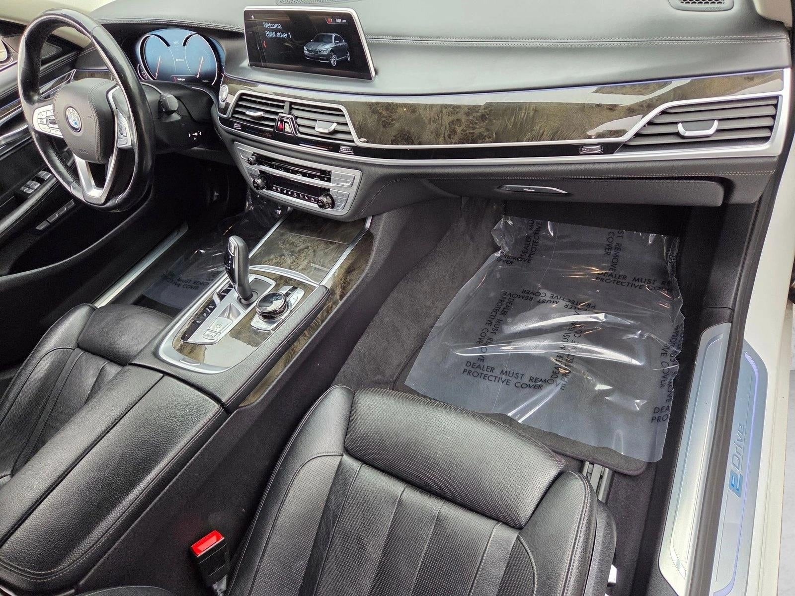 2018 BMW 740e xDrive iPerformance Plug-In Hybrid