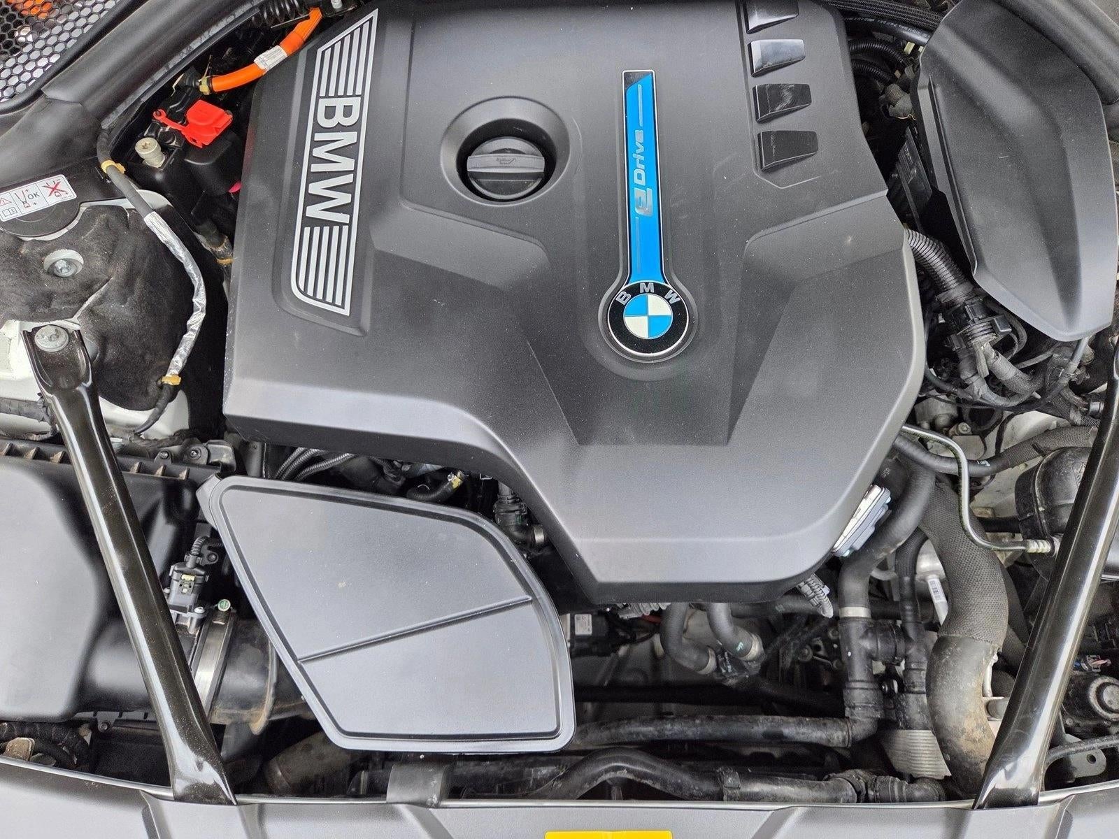 2018 BMW 740e xDrive iPerformance Plug-In Hybrid