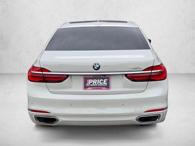 2018 BMW 740e xDrive iPerformance Plug-In Hybrid