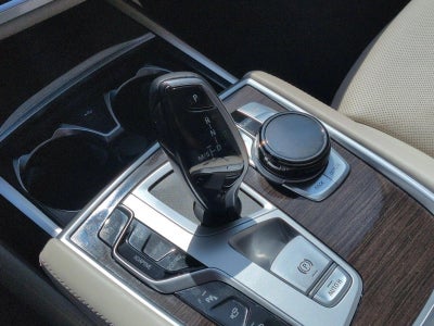 2022 BMW 750i xDrive Sedan