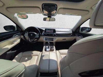 2022 BMW 750i xDrive Sedan