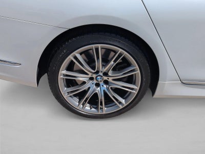 2022 BMW 750i xDrive Sedan