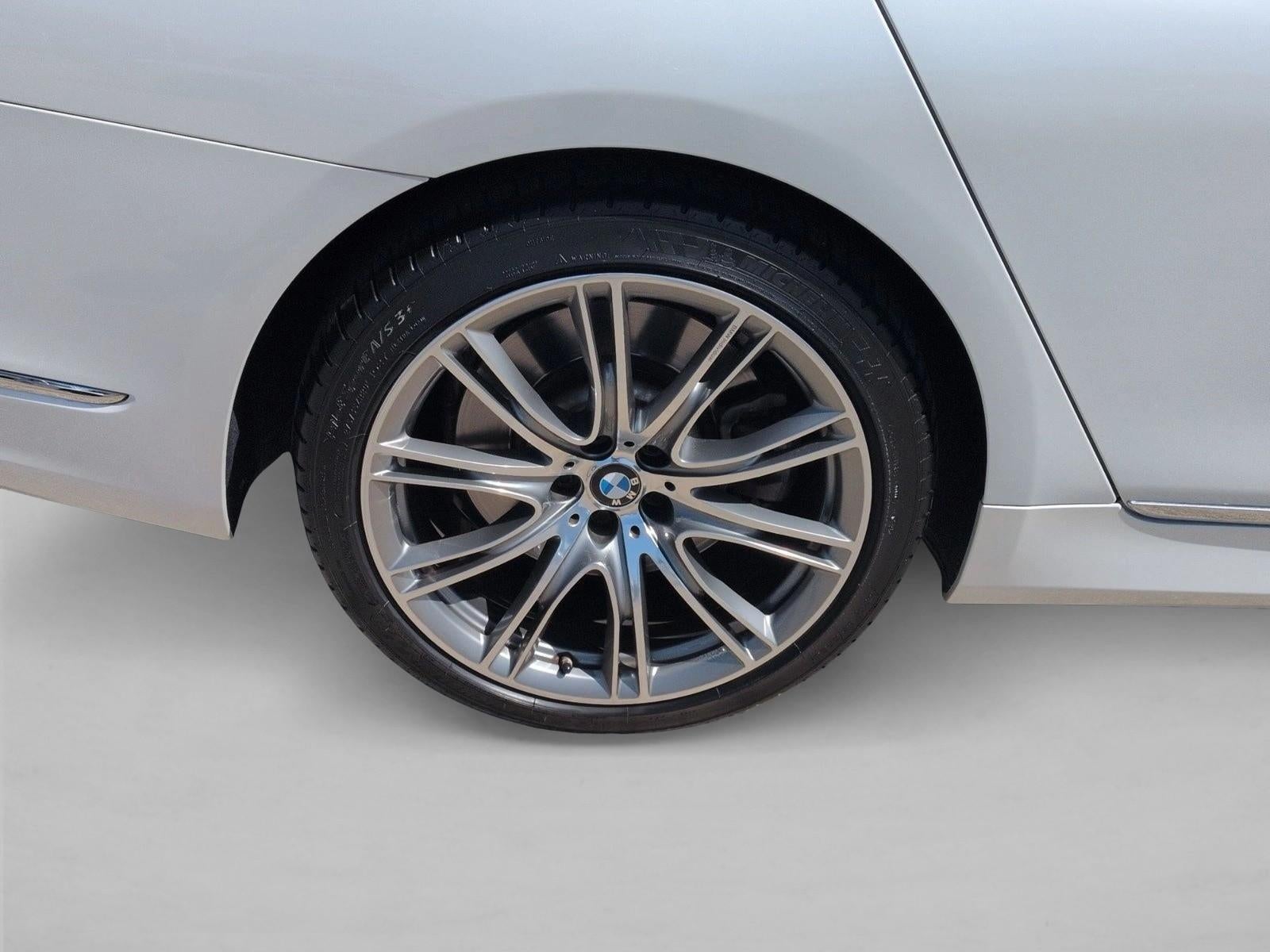 2022 BMW 750i xDrive Sedan