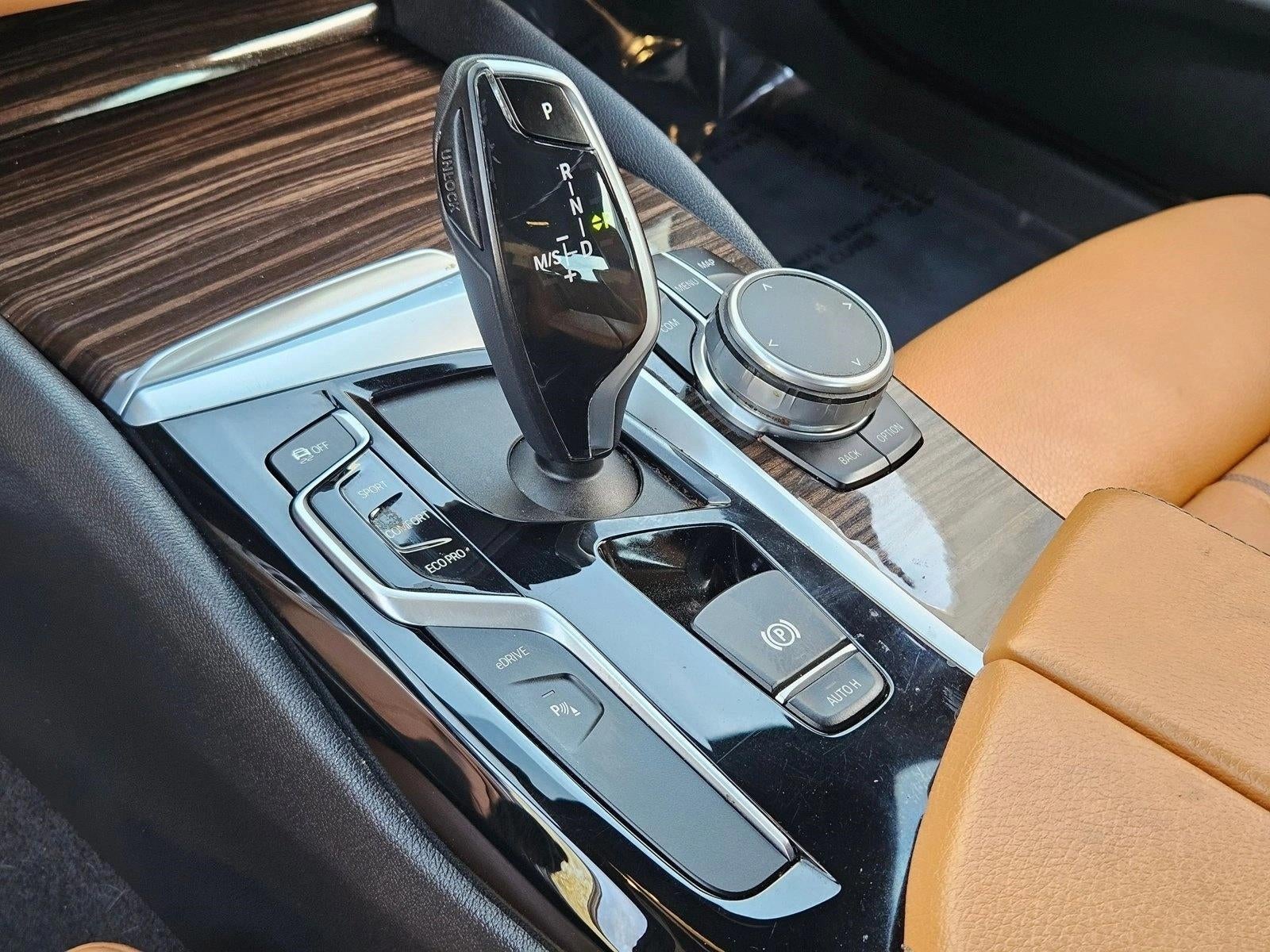 2019 BMW 530e iPerformance Plug-In Hybrid