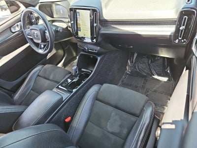 2019 Volvo XC40 T5 AWD R-Design