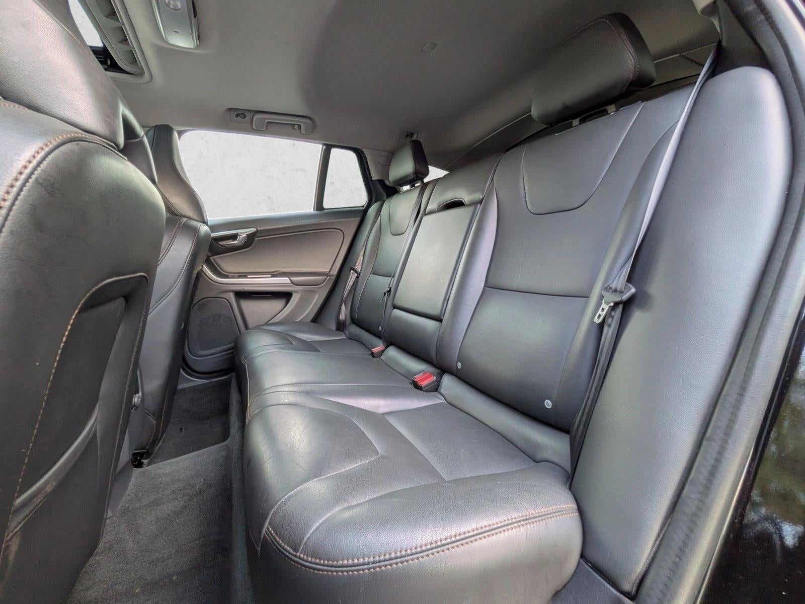 2018 Volvo V60 Cross Country T5 AWD Platinum