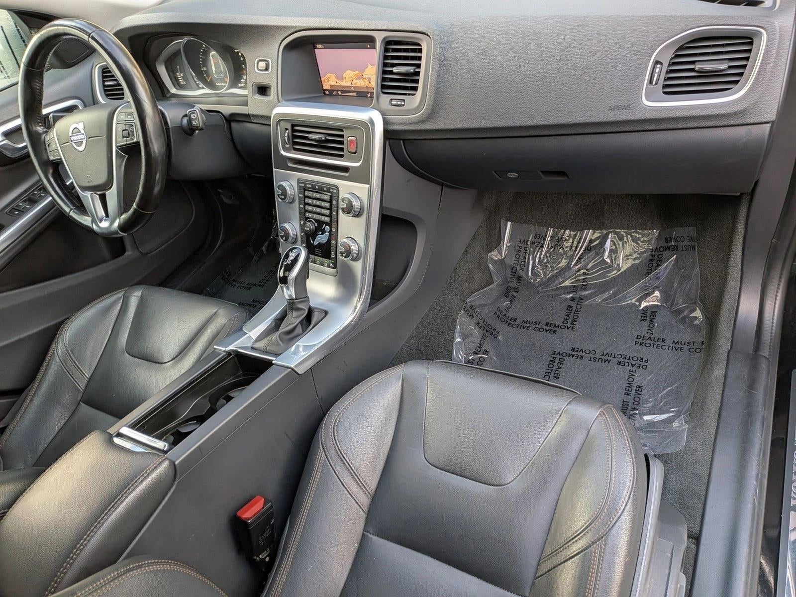 2018 Volvo V60 Cross Country T5 AWD Platinum