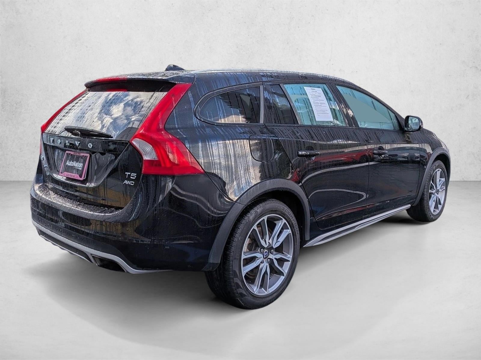 2018 Volvo V60 Cross Country T5 AWD Platinum
