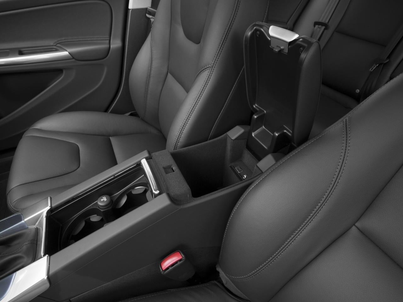 2018 Volvo V60 Cross Country T5 AWD Platinum