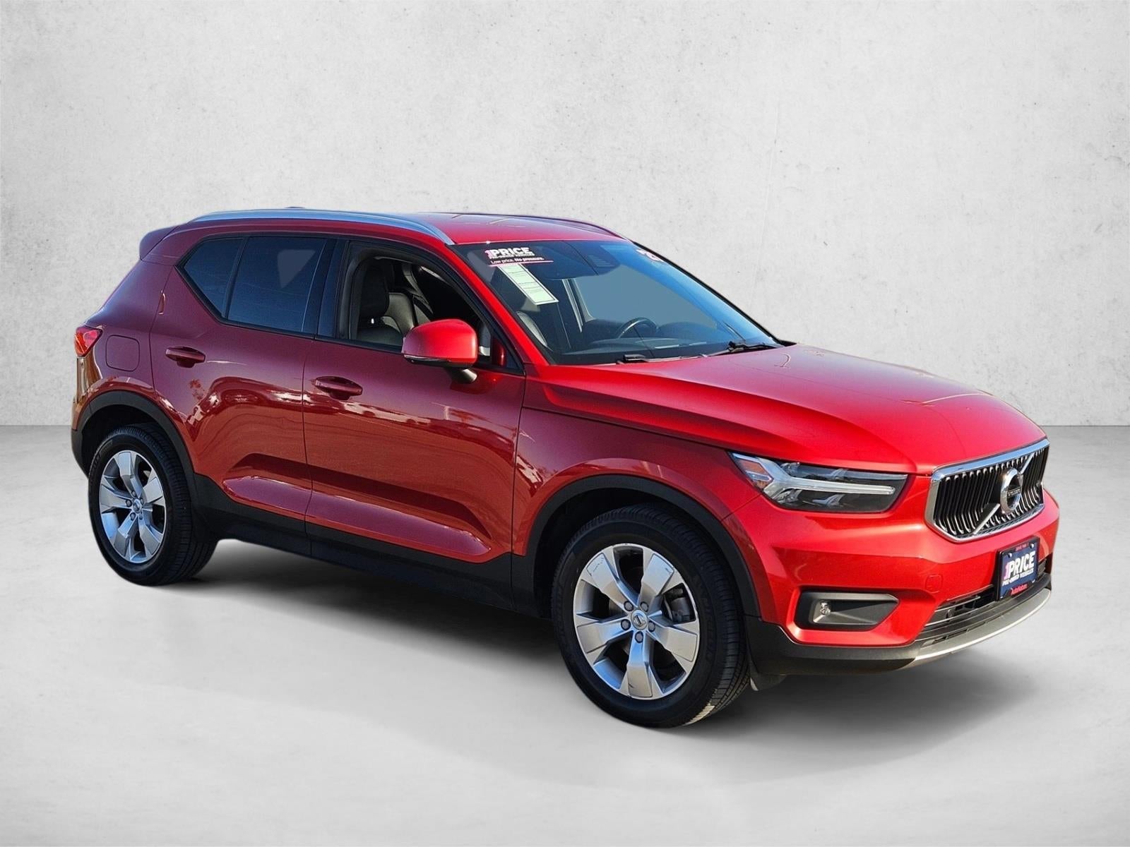 2021 Volvo XC40 T4 FWD Momentum