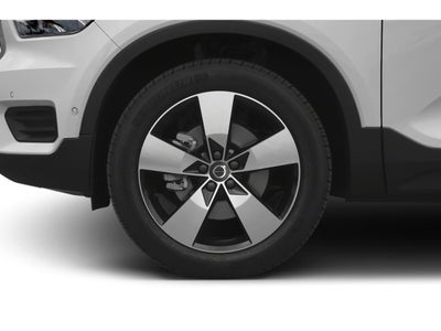 2021 Volvo XC40 T4 FWD Momentum