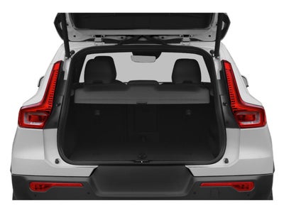 2021 Volvo XC40 T4 FWD Momentum