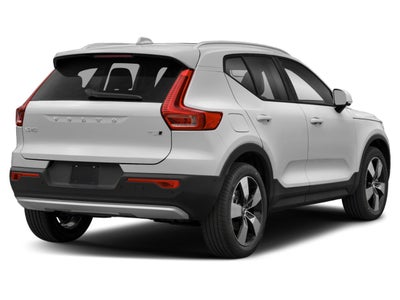 2021 Volvo XC40 T4 FWD Momentum